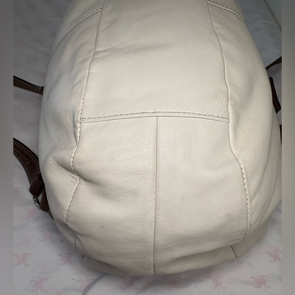 Coach Soho Lynn Hobo in ivory, cognac trim leather & silver-tone hardware - Picture 7 of 15